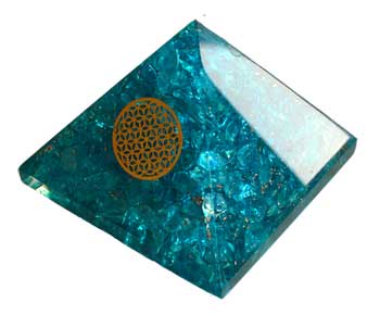 70mm Orgone Blue Topaz & Flower pyramid